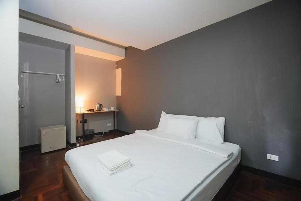 Go Inn Silom Bts St Louis V โกอินน์ สีลม 2 Bangkok Bagian luar foto